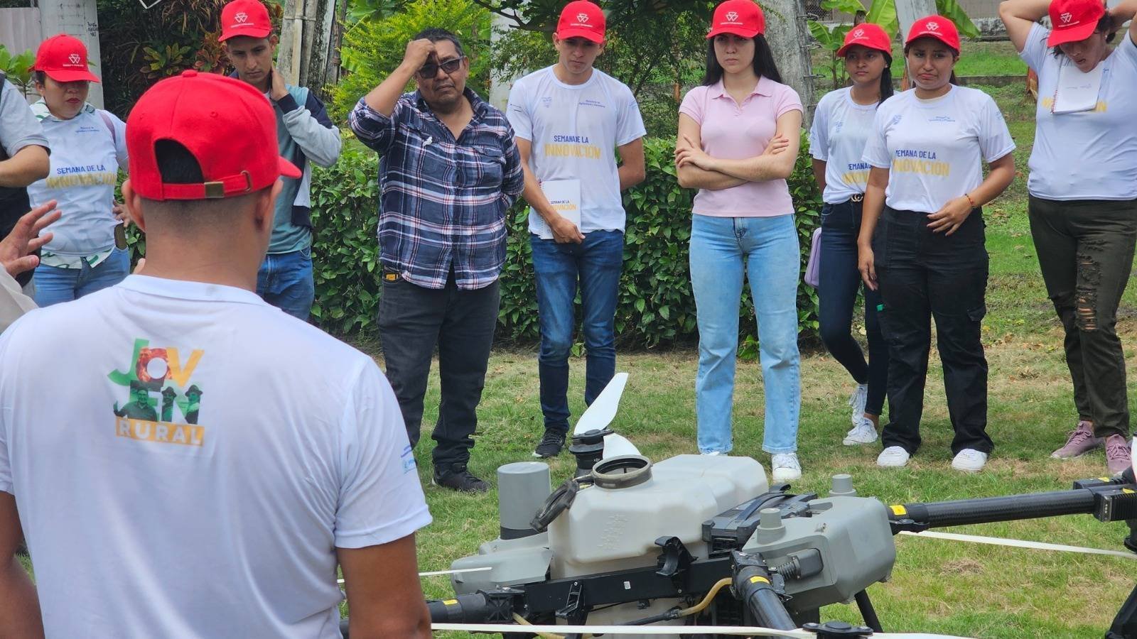 Gobierno del presidente Noboa busca transformar el campo, de la mano de jóvenes rurales