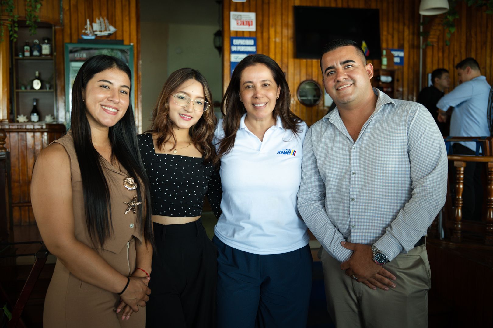 Gobierno Nacional brinda oportunidades de empleo formal a jóvenes en Santa Elena